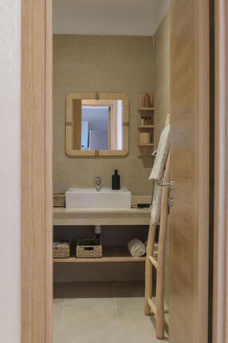 Tres Elegant Avec Piscine Apartment *