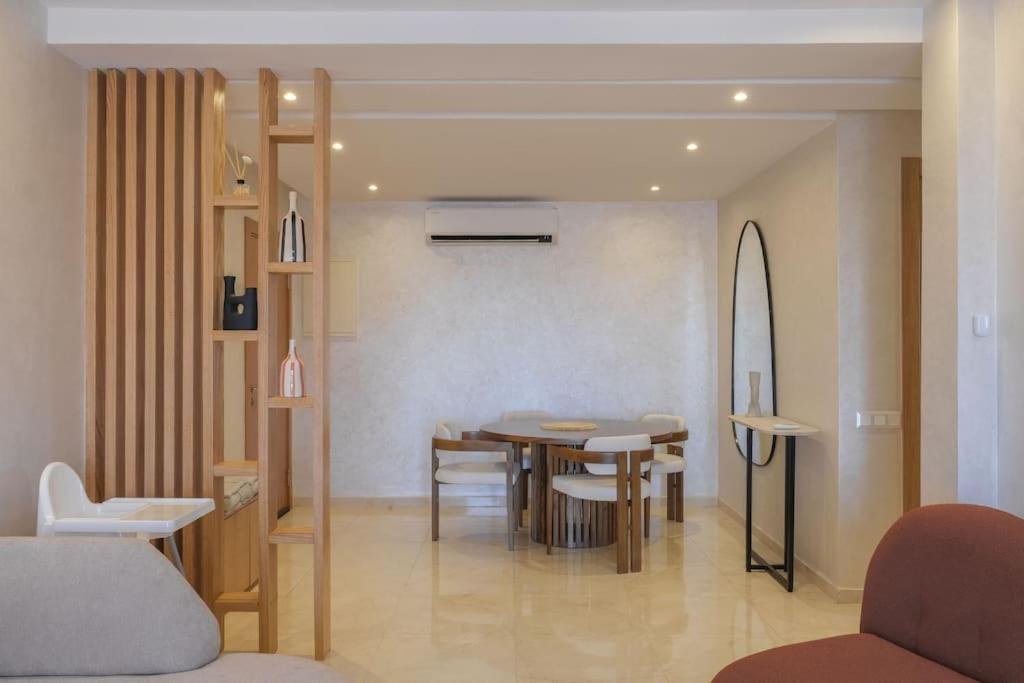 Apartment Tres Elegant Avec Piscine *