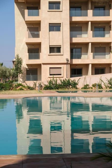Appartement Tres Elegant Avec Piscine